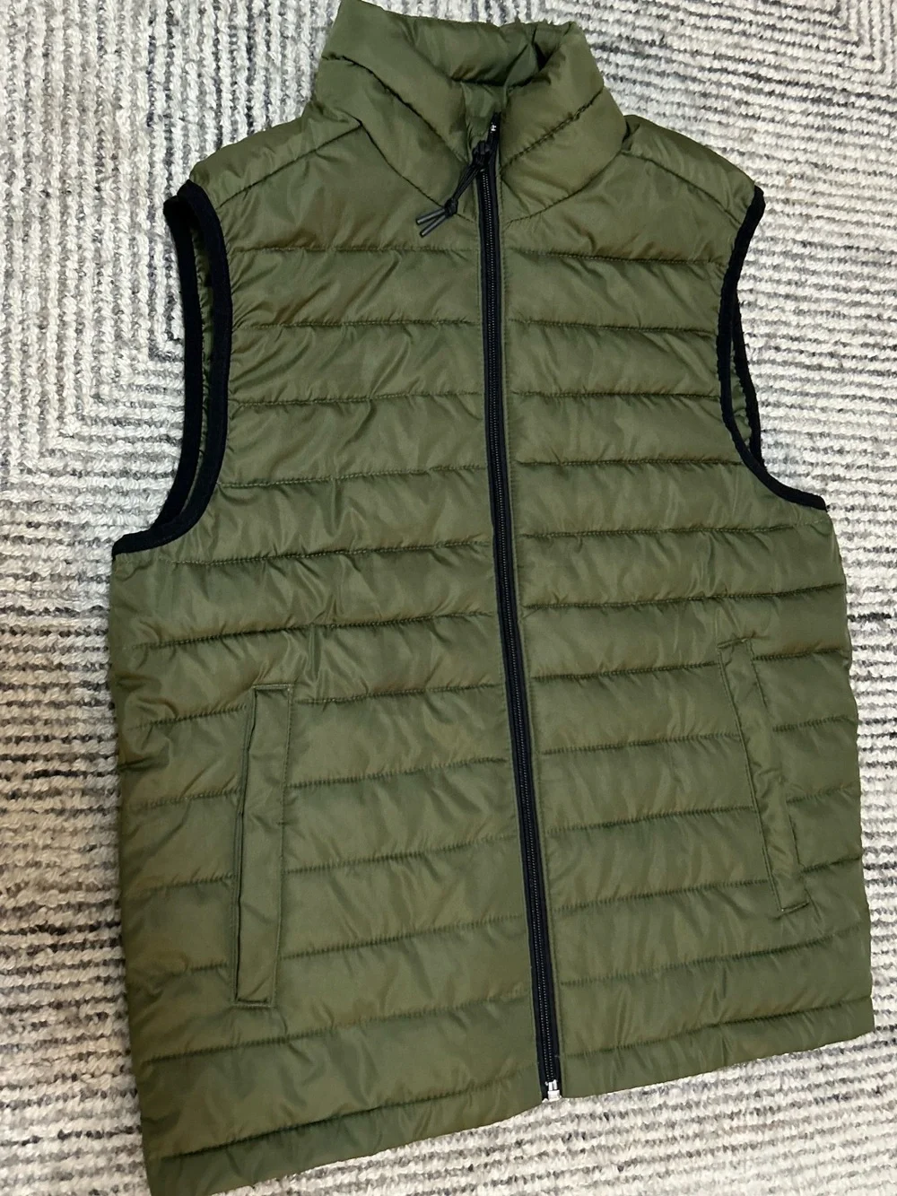 Aeropostale Remixed Down Mens Olive Green Quilted Puffer Vest Size XS